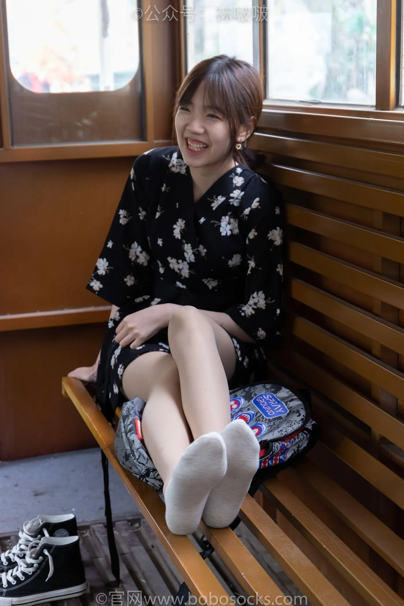 [BoBoSocks袜啵啵]NO.013 小甜豆-匡威帆布鞋、浅灰色短棉袜、肉丝 [132P]插图2